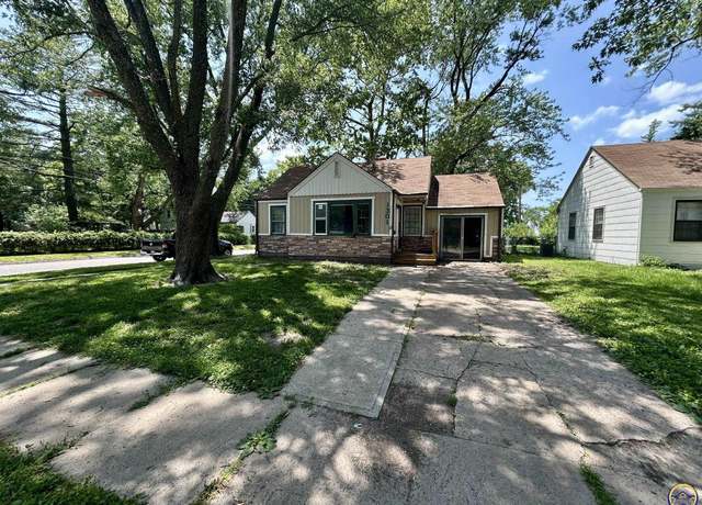 Property at 1301 NE Arter Ave, Topeka, KS 66616, 2 beds, 1 bath