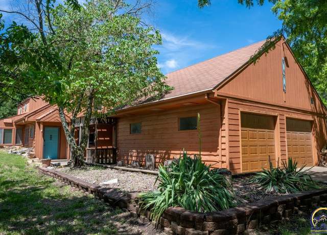 Property at 9020 NW 35th St, Silver Lake, KS 66539, 3 beds, 1.5 baths