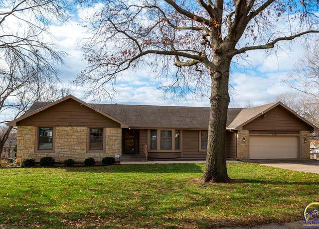 Property at 2235 SW Arvonia Pl, Topeka, KS 66614, 3 beds, 3 baths