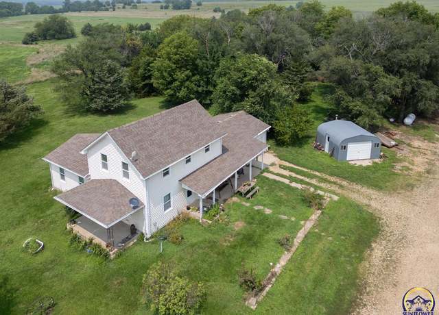 Property at 1524 E 181st St, Scranton, KS 66537, 5 beds, 1.5 baths