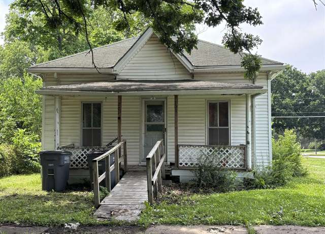 Property at 201 S Merchant, Emporia, KS 66801, 3 beds, 1 bath