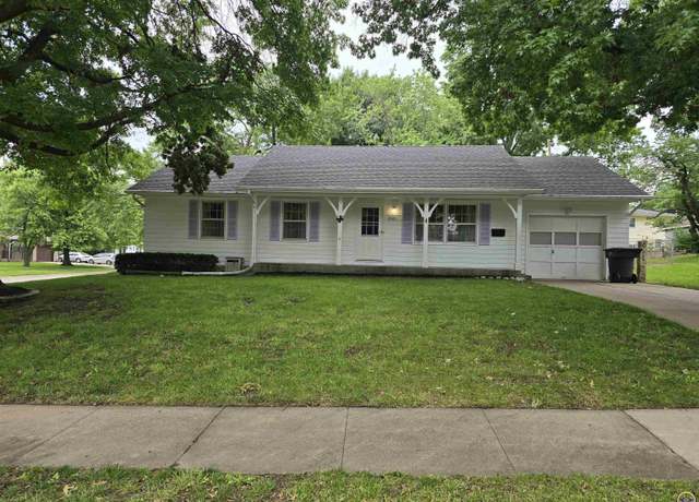 Property at 3101 SW 31st Ter, Topeka, KS 66614, 3 beds, 1 bath