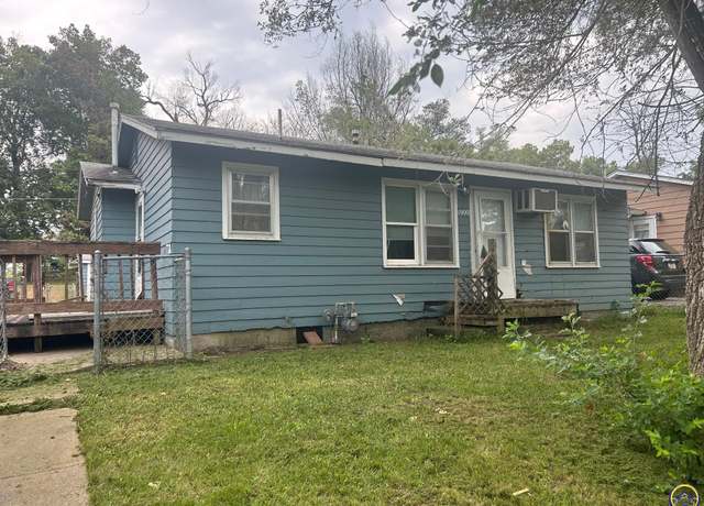 Property at 1900 SE Ohio Ave, Topeka, KS 66605, 2 beds, 1 bath