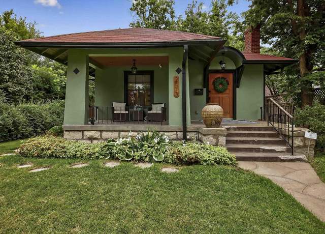 Property at 2513 SW 13th St, Topeka, KS 66604, 2 beds, 1 bath