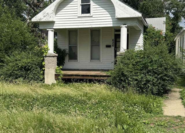 Property at 626 SW Lincoln St, Topeka, KS 66606, 2 beds, 1 bath