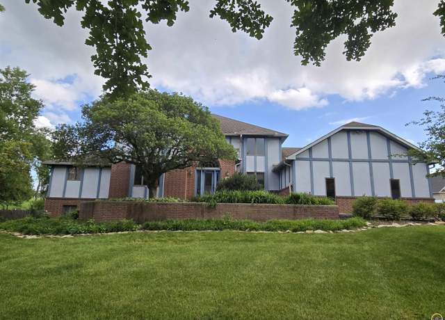Property at 1545 20th Park Pl, Emporia, KS 66801, 7 beds, 4.5 baths