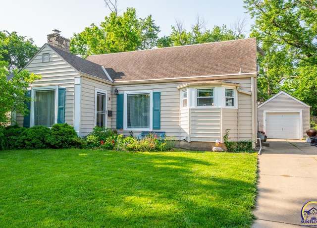 Property at 311 SW Hillside Dr, Topeka, KS 66611, 4 beds, 2 baths