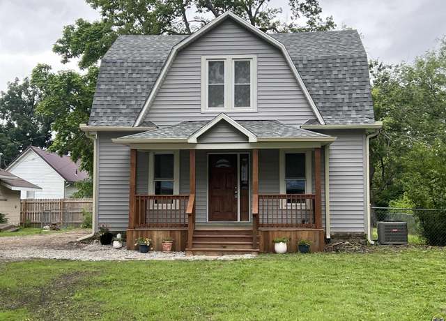 Property at 527 S 7th St, Osage City, KS 66523, 3 beds, 2 baths