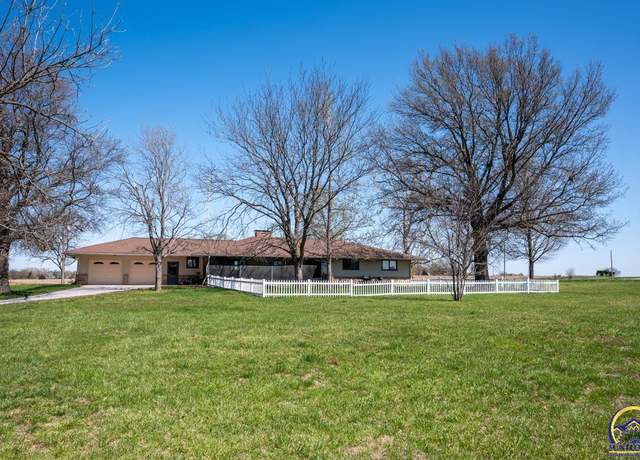 Property at 3521 SE Paulen Rd, Topeka, KS 66605, 5 beds, 4 baths