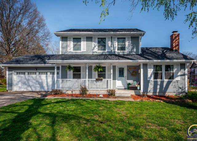 Property at 3032 SW Arvonia Pl, Topeka, KS 66614, 3 beds, 2.5 baths