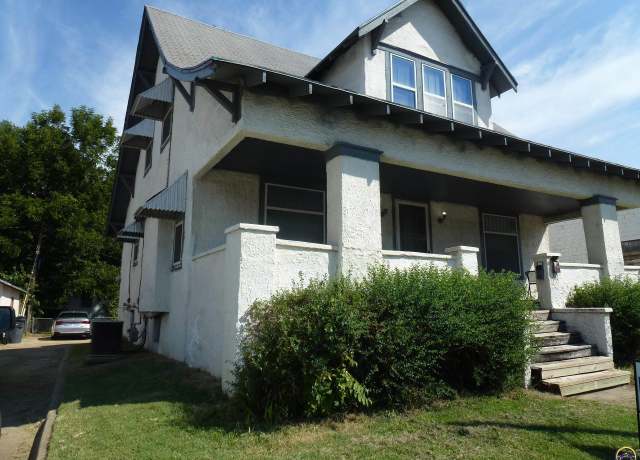Property at 712 W 6th Ave, Emporia, KS 66801, 5 beds, 3 baths