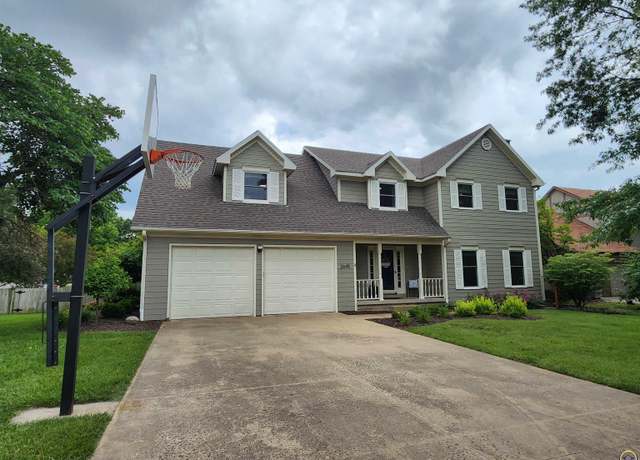 Property at 2645 Westridge Dr, Emporia, KS 66801, 5 beds, 3.5 baths