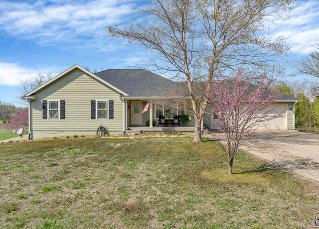 Property at 9825 SW K-4 Hwy, Topeka, KS 66614, 5 beds, 3 baths