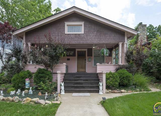 Property at 116 SW The Dr, Topeka, KS 66606, 2 beds, 2 baths