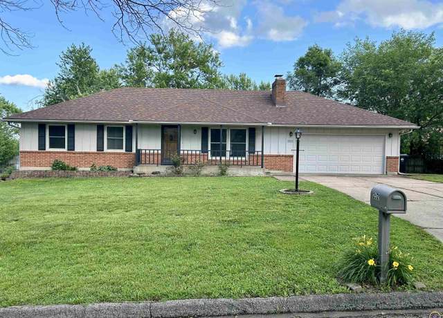 Property at 2521 SE Tidewater Dr, Topeka, KS 66605, 4 beds, 3 baths
