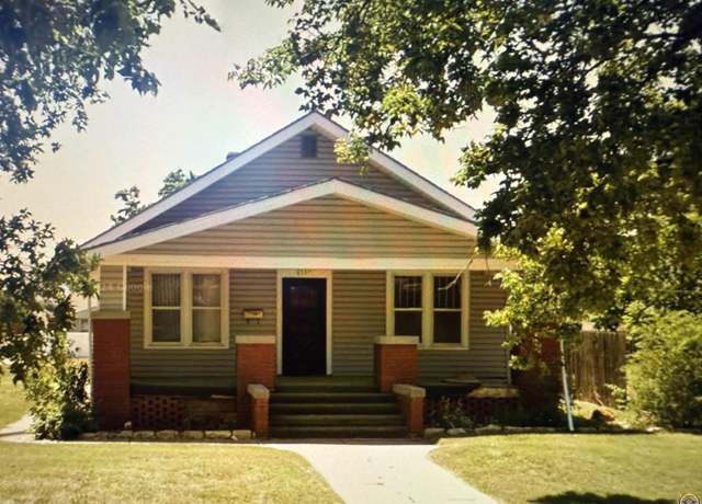 Property at 216 E 16th St, Hays, KS 67601, 5 beds, 2 baths