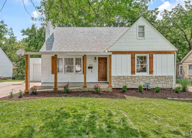Property at 1229 SW Webster Ave, Topeka, KS 66604, 3 beds, 3 baths