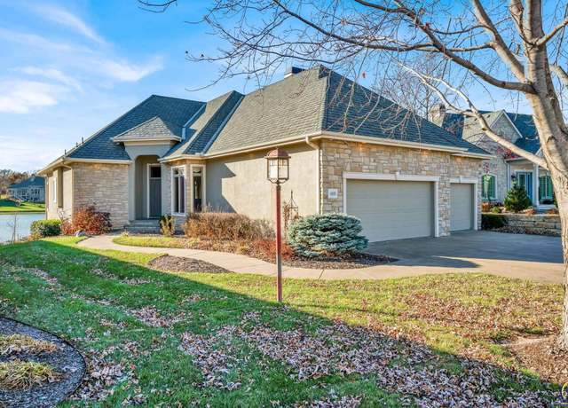 Property at 4105 SW Postoak Dr, Topeka, KS 66610, 4 beds, 4 baths