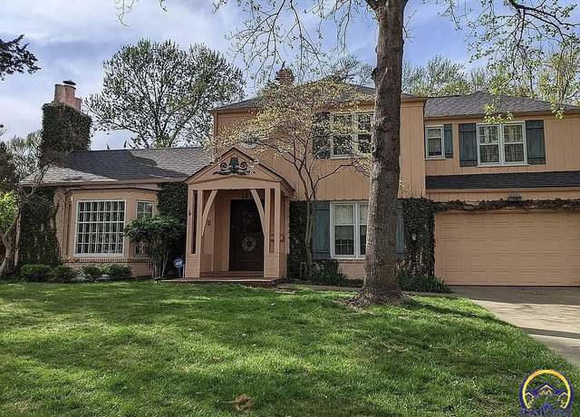 Property at 1415 SW Westover Rd, Topeka, KS 66604, 3 beds, 3 baths