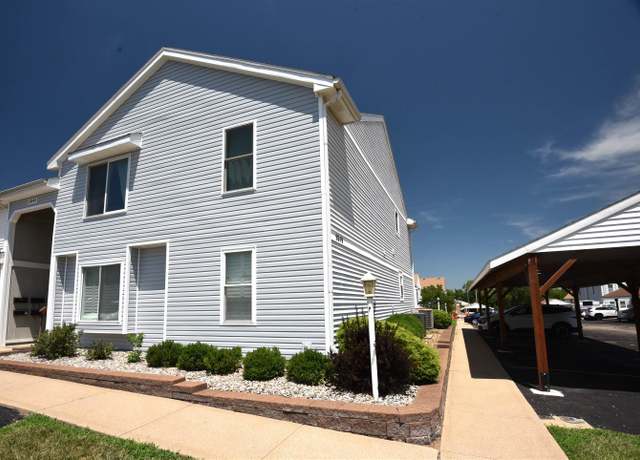 Property at 5849 SW 22nd Ter Unit 2 Main Floor, Topeka, KS 66614, 2 beds, 2 baths