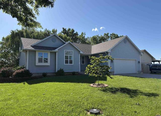 Property at 1907 Deerbrook Ln, Emporia, KS 66801, 4 beds, 3 baths