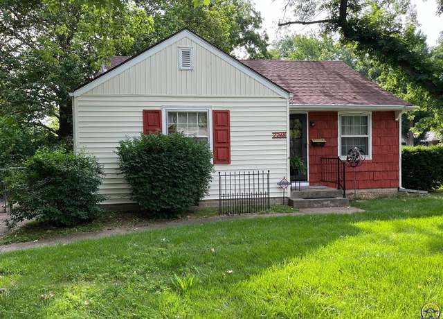 Property at 2248 SW Plass Ave, Topeka, KS 66611, 3 beds, 2 baths