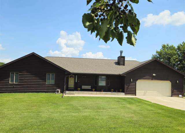 Property at 5334 NW Rochester Rd, Topeka, KS 66617, 3 beds, 2.5 baths