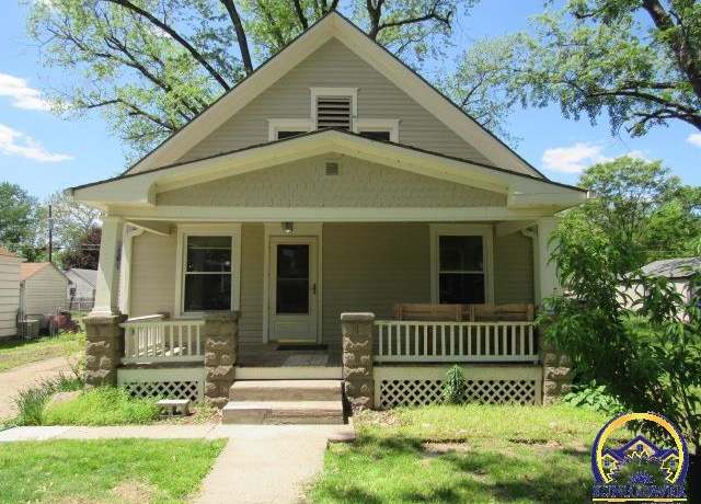 Property at 921 NE Arter Ave, Topeka, KS 66616, 2 beds, 1 bath
