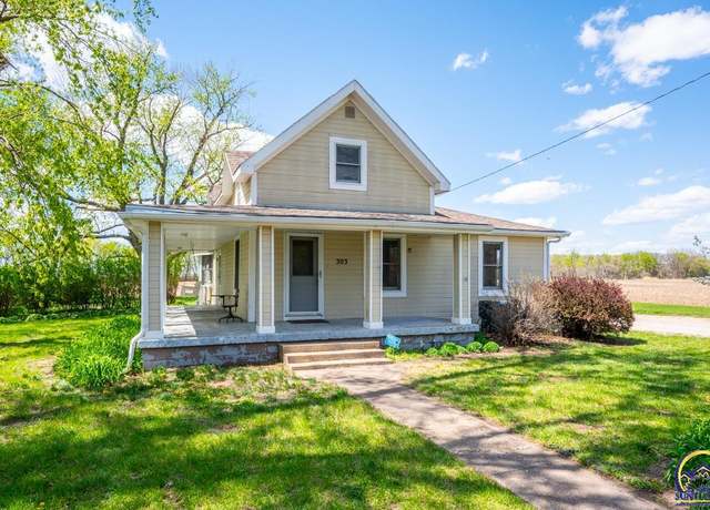 Property at 303 Walnut St, Rossville, KS 66533, 4 beds, 2 baths