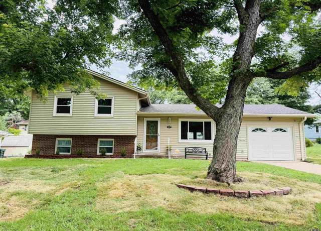 Property at 2507 SW Prairie Rd, Topeka, KS 66614, 3 beds, 1.5 baths