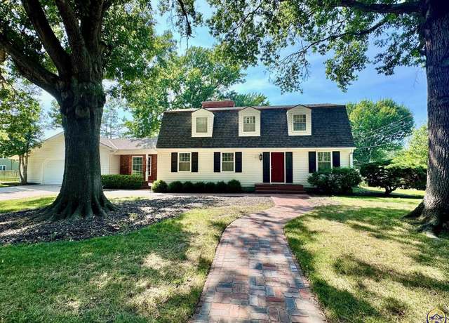 Property at 2775 SW Jewell Ave, Topeka, KS 66611, 5 beds, 3.5 baths