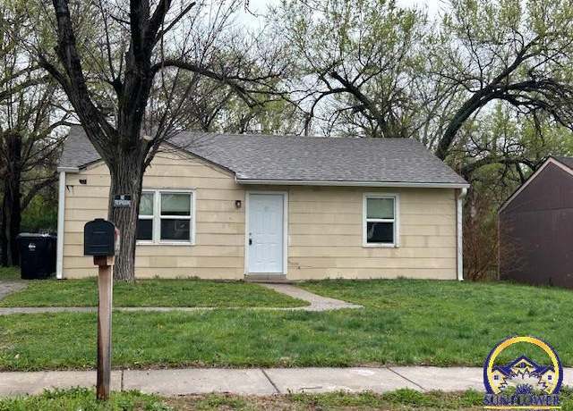 Property at 3366 SE Fremont St, Topeka, KS 66605, 2 beds, 1 bath