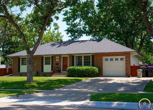Property at 3108 SW Arnold Ave, Topeka, KS 66614, 4 beds, 1.5 baths