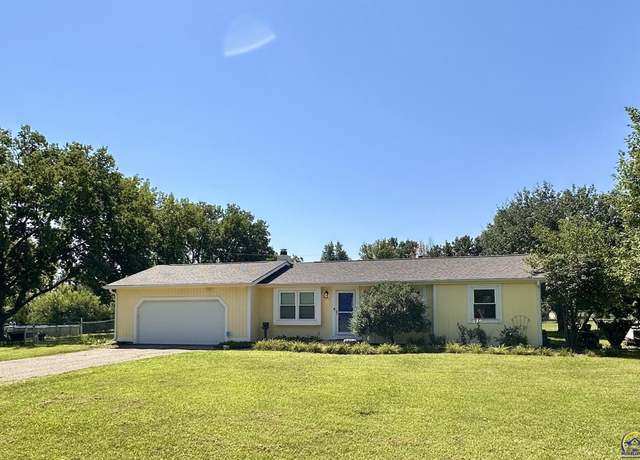 Property at 8121 SW 23rd Ter, Topeka, KS 66614, 3 beds, 2 baths