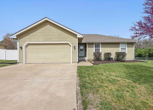 Property at 3413 SE Gilmore St, Topeka, KS 66605, 4 beds, 3 baths