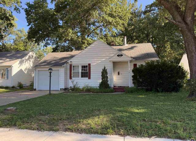Property at 3714 SW 12th St, Topeka, KS 66604, 2 beds, 2 baths
