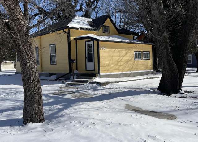 Property at 330 Cottonwood St, Emporia, KS 66801, 2 beds, 1 bath