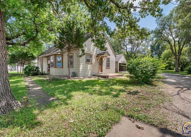 Property at 4411 SW 21st St, Topeka, KS 66604, 3 beds, 1.5 baths