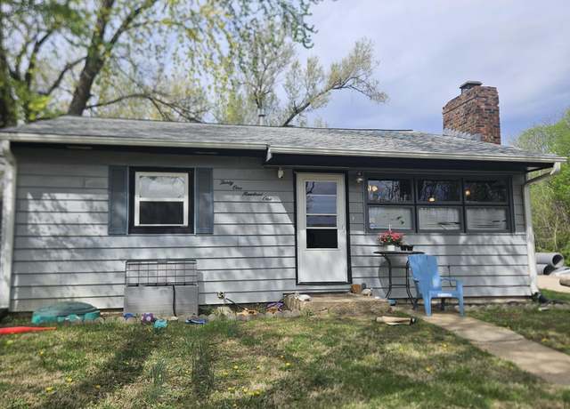 Property at 3101 SE Colfax St, Topeka, KS 66605, 3 beds, 1 bath