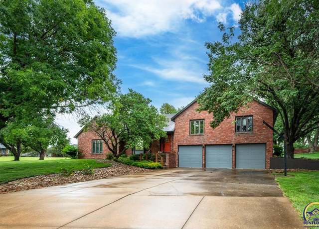 Property at 3720 SW Kings Forest Rd, Topeka, KS 66610, 3 beds, 2 baths