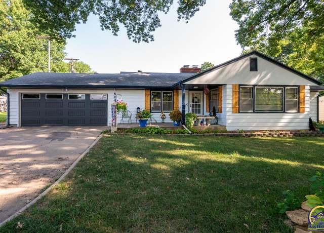 Property at 5044 SW 22nd St, Topeka, KS 66614, 5 beds, 3 baths
