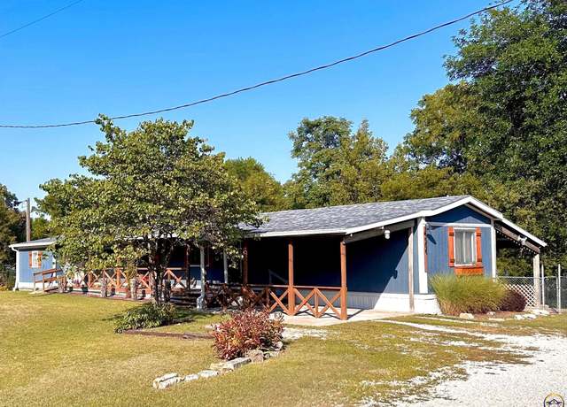 Property at 906 S Neosho St, Council Grove, KS 66846, 2 beds, 2 baths