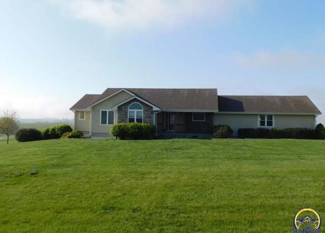 Property at 10325 Westridge Rd, Holton, KS 66436, 4 beds, 3 baths