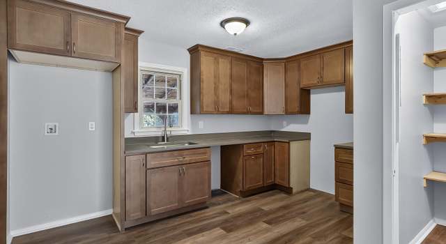 Photo of 208 Bellevue Ave, Eskridge, KS 66423