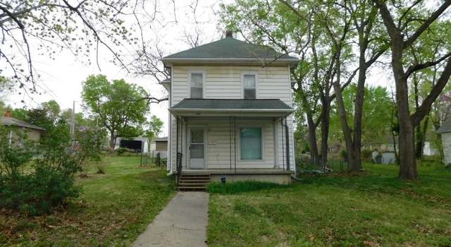 Photo of 316 Lincoln Ave, Holton, KS 66436