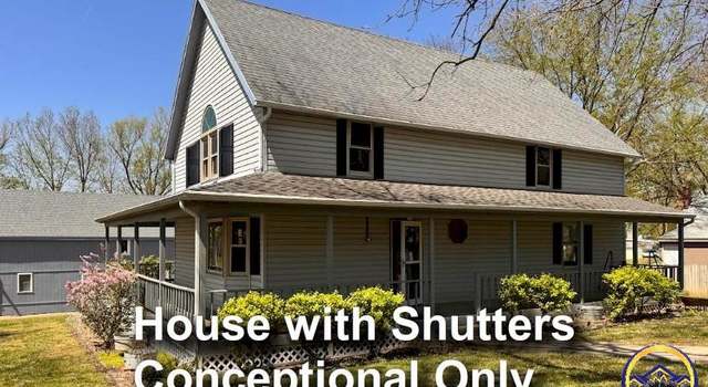 Photo of 806 Mulberry St, Valley Falls, KS 66088