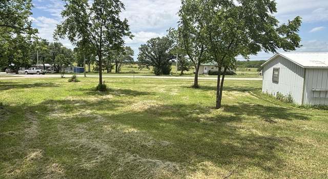 Photo of 815 6th St, Cottonwood Falls, KS 66845