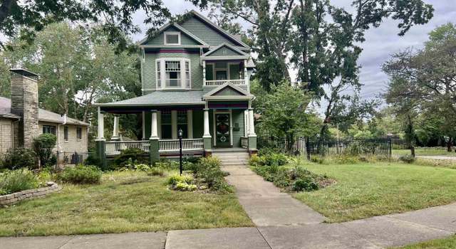 Photo of 303 SW Woodlawn Ave, Topeka, KS 66606