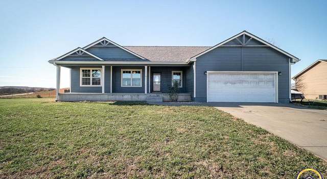 Photo of 105 Sunset Ln, Maple Hill, KS 66507