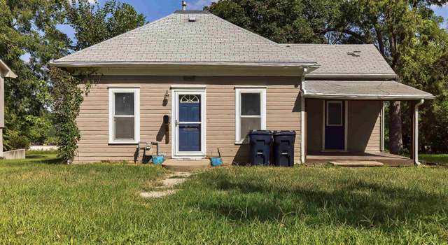 Photo of 406 Illinois Ave, Holton, KS 66436